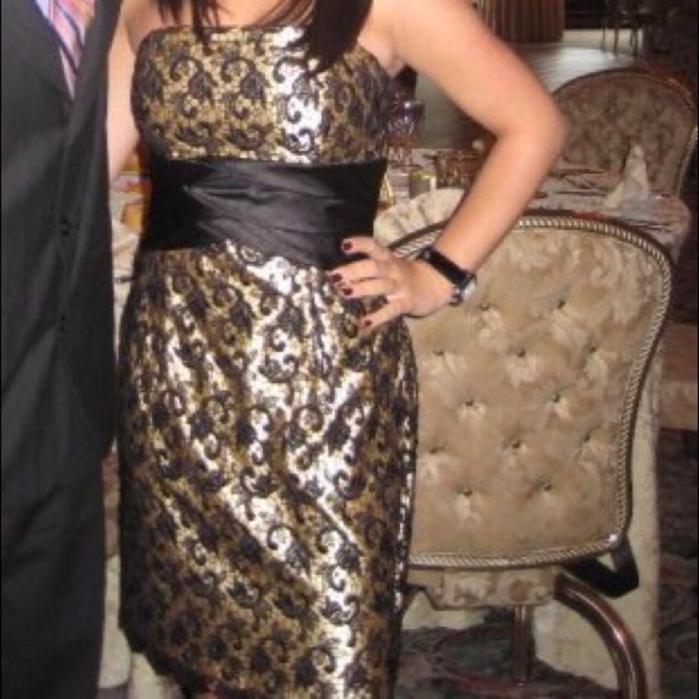 Jessica McClintock Size 2 strapless cocktail dress